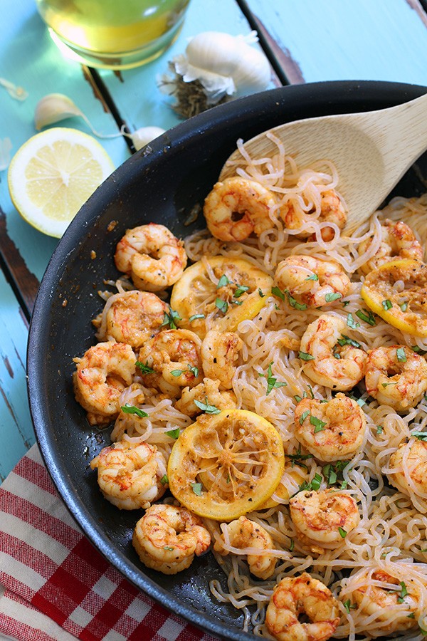 Low Carb Lemon Garlic Shrimp Pasta Recipe | Tasteaholics