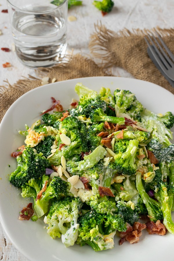 Keto Broccoli Salad Recipe | Tasteaholics